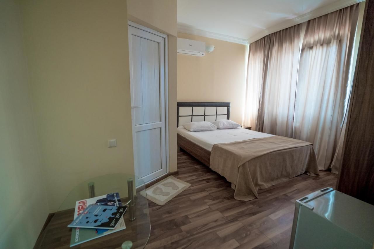 Отель Hotel Dadiani Батуми