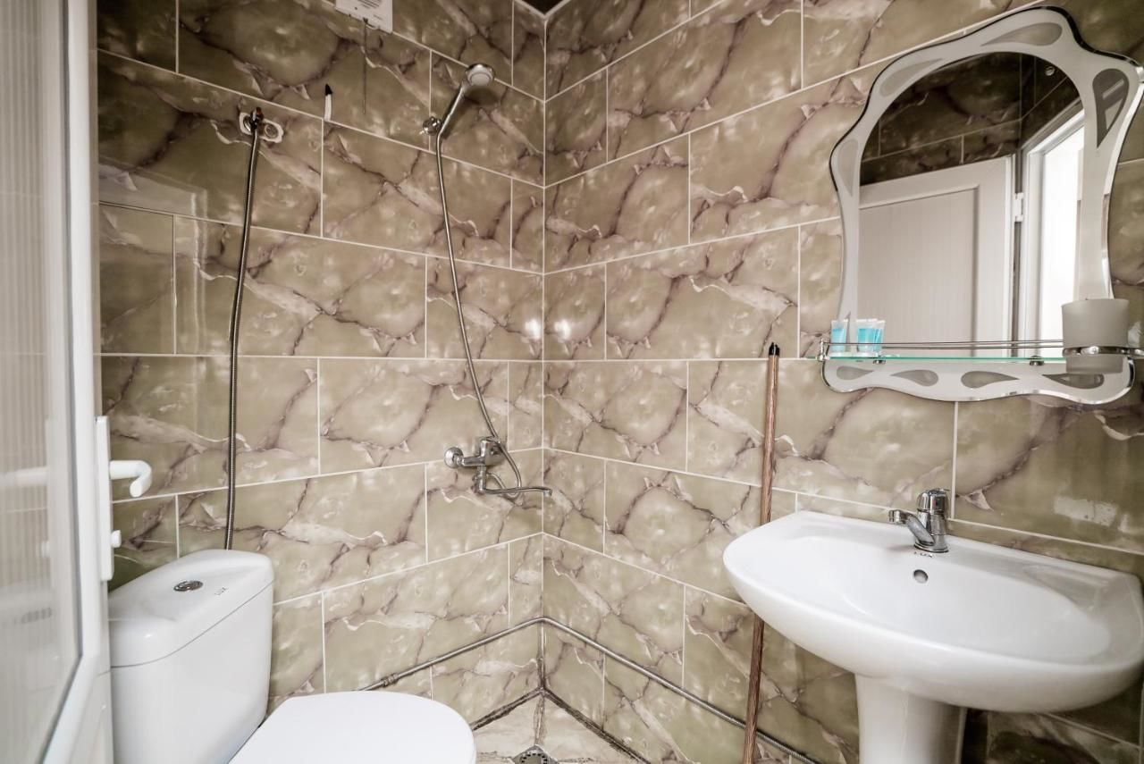 Отель Hotel Dadiani Батуми